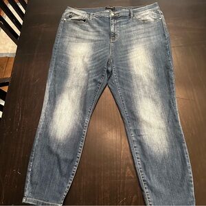 JUDY BLUE Jeans Womens 3XL Relaxed Fit Zip Medium Wash Tapered Stretch